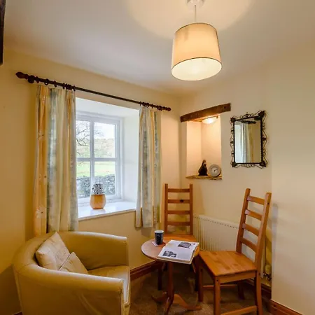 2 Bed In Nr Ulverston Oc-lcc03