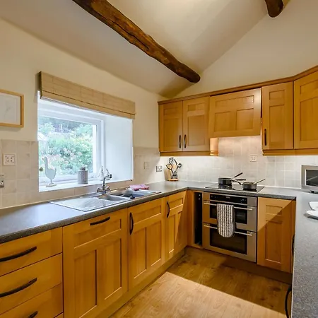 2 Bed In Lcc03 Holiday home *