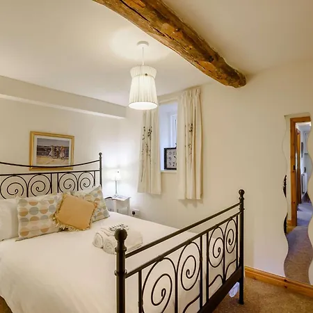 Holiday home 2 Bed In Lcc03 Bouth